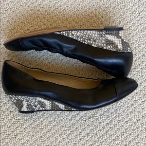 AGL shoe with snake print wedge heel size 39